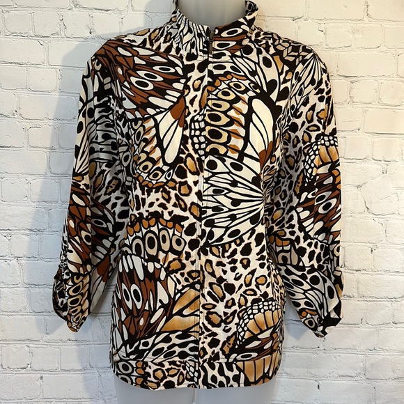 Chico's Jackets & Blazers - Chico’s Zenergy butterfly jacket